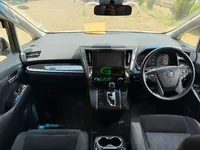2019 Toyota Vellfire Petrol MPV, photo 6