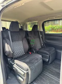 2019 Toyota Vellfire Petrol MPV, photo 9
