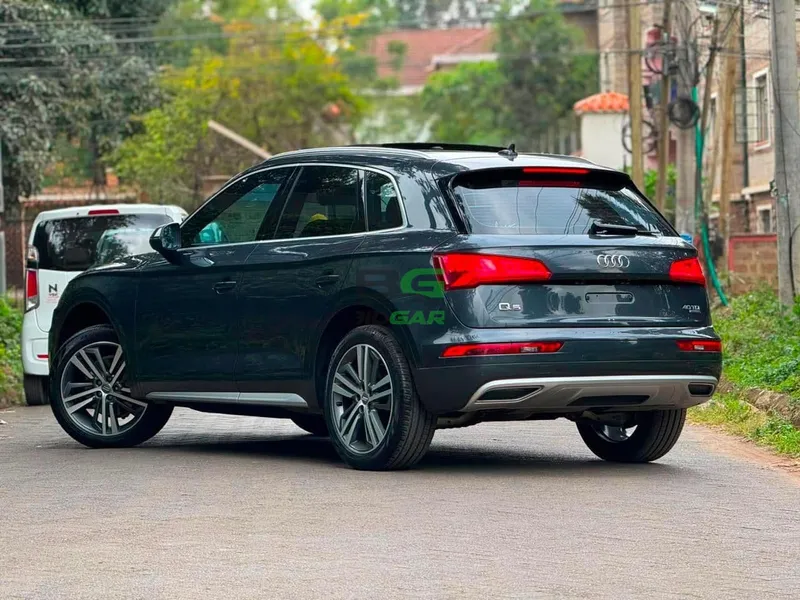2019 Audi Q5 TDI QUATTRO 2L Diesel SUV, photo 4