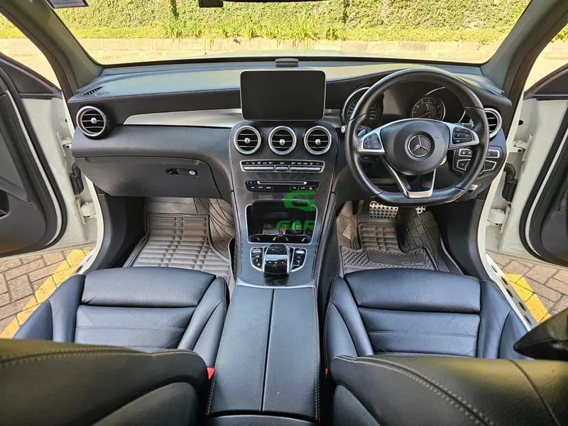 2018 Mercedes-Benz GLC43 AMG 3L Petrol SUV, photo 9