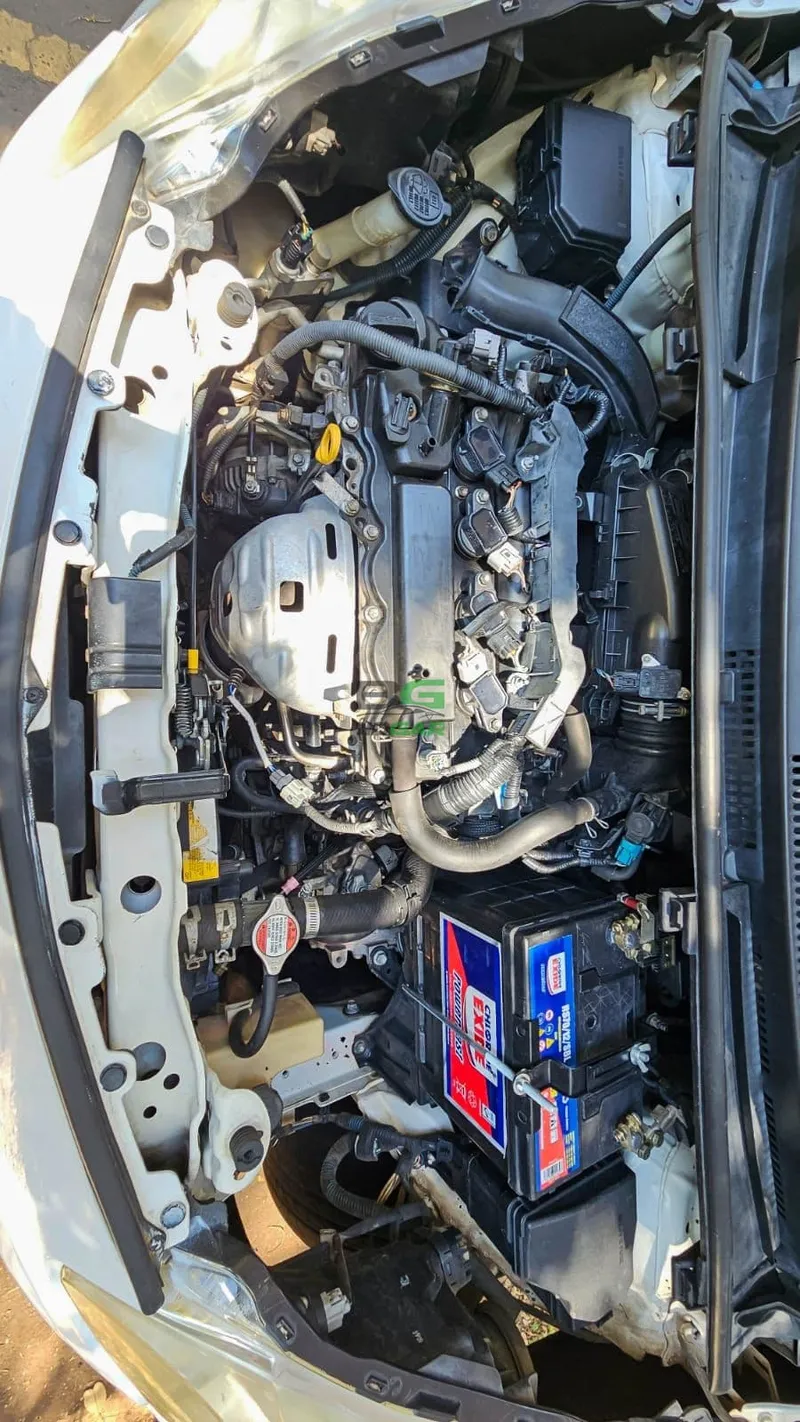 2013 Toyota Ractis 2L Petrol Hatchback, photo 6