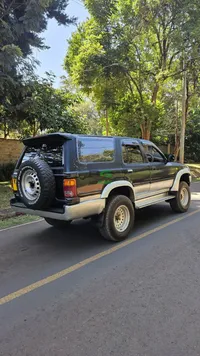 2000 Toyota Hilux 3L Diesel Pickup, photo 3