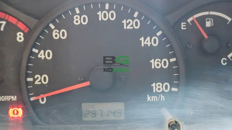 2000 Suzuki Escudo 2L Petrol SUV, photo 5