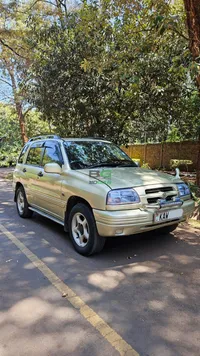 2000 Suzuki Escudo 2L Petrol SUV, main photo