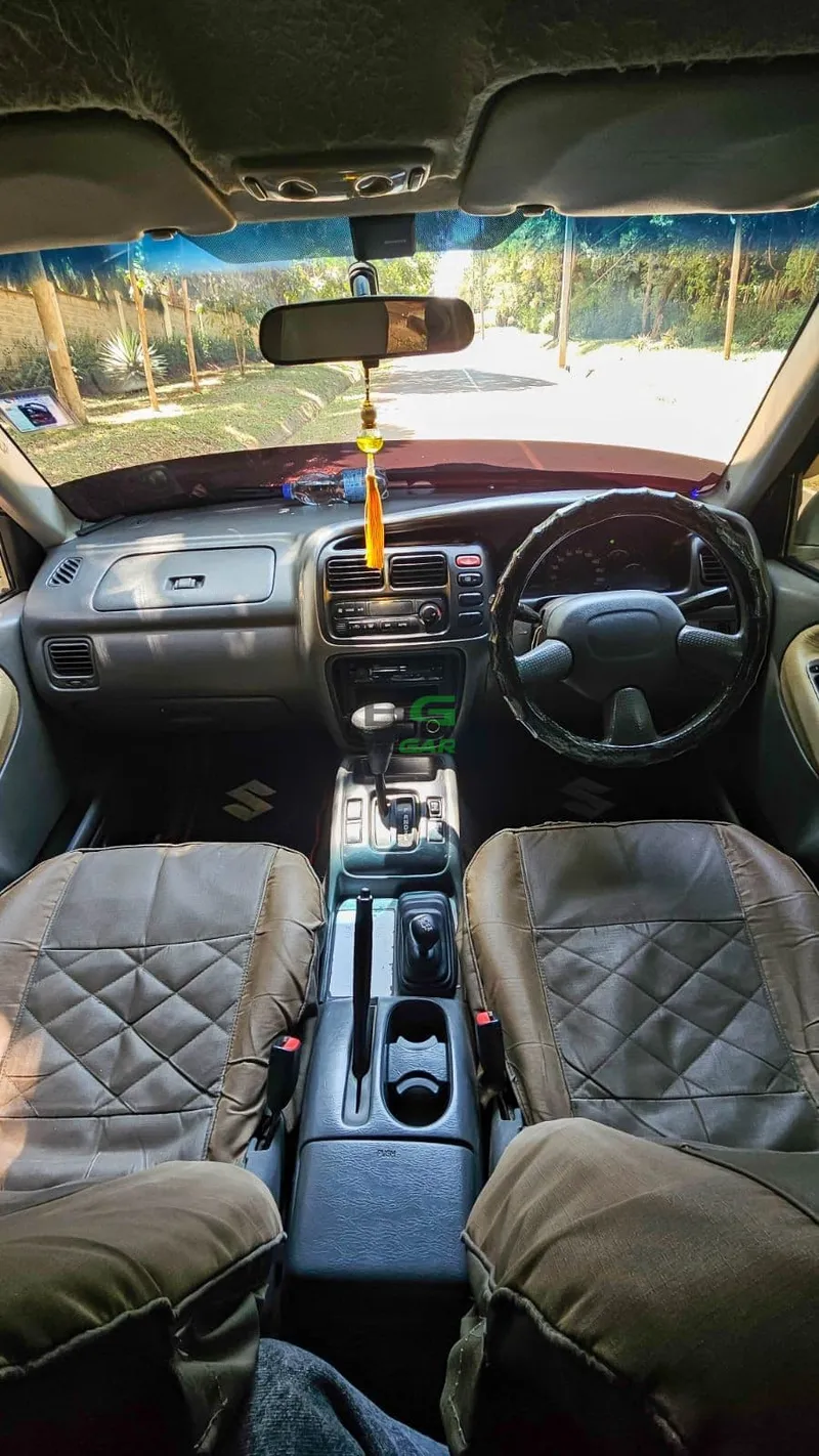 2000 Suzuki Escudo 2L Petrol SUV, photo 6