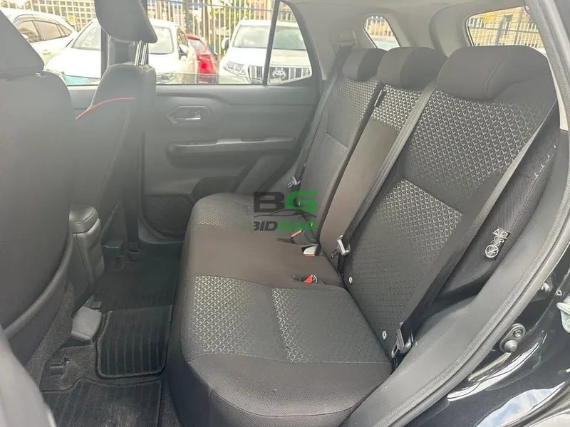 2020 Toyota Raize Z 1L Petrol Hatchback, photo 6