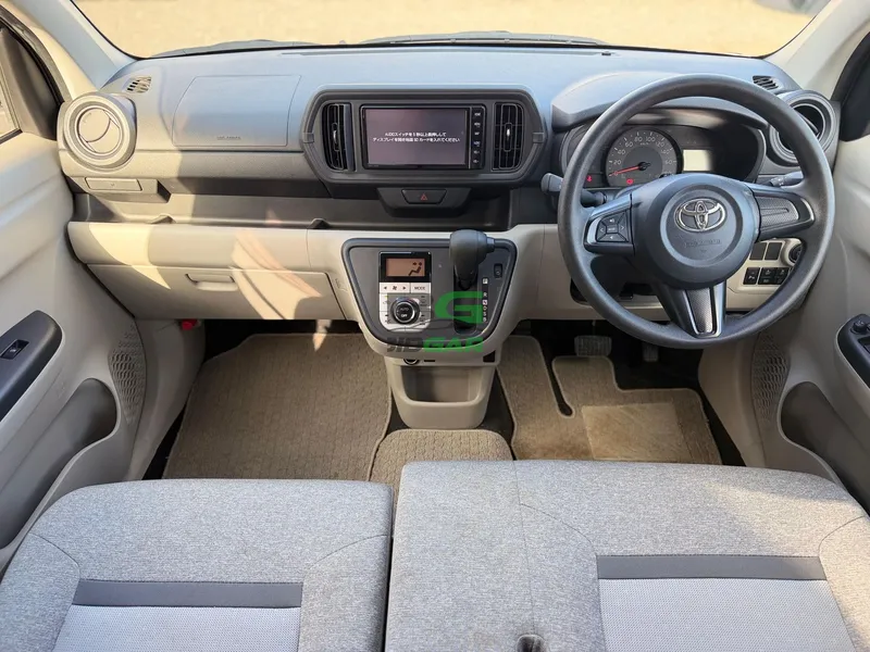 2019 Toyota Passo Petrol Hatchback, photo 8