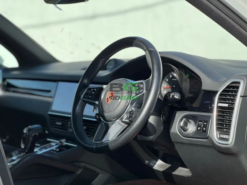 2020 Porsche Cayenne 3L Petrol SUV, photo 5