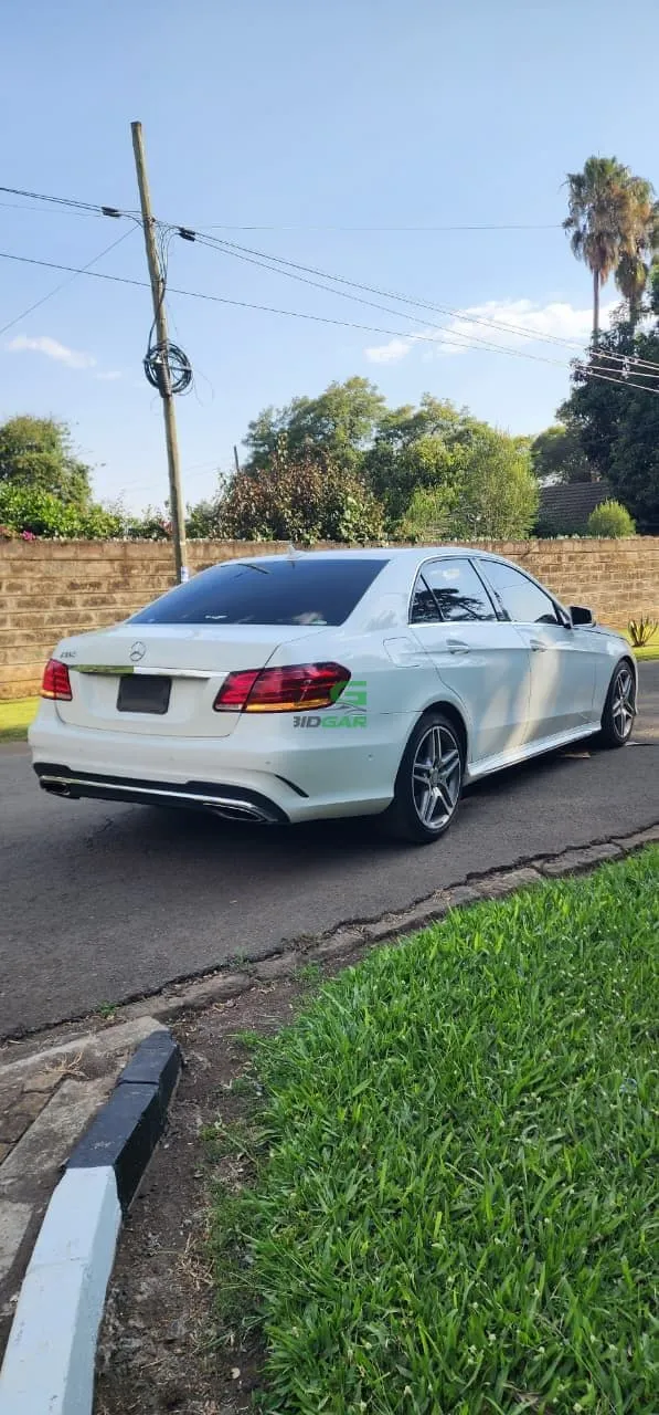 2016 Mercedes-Benz E220 Bluetec W212 2.1L Diesel Sedan, photo 5