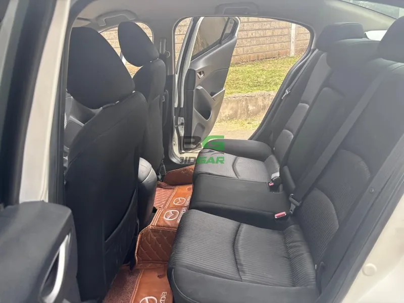 2015 Mazda Axela 1.5L Petrol Sedan, photo 7