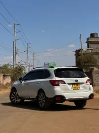 2016 Subaru Outback 2.5L Petrol, photo 4