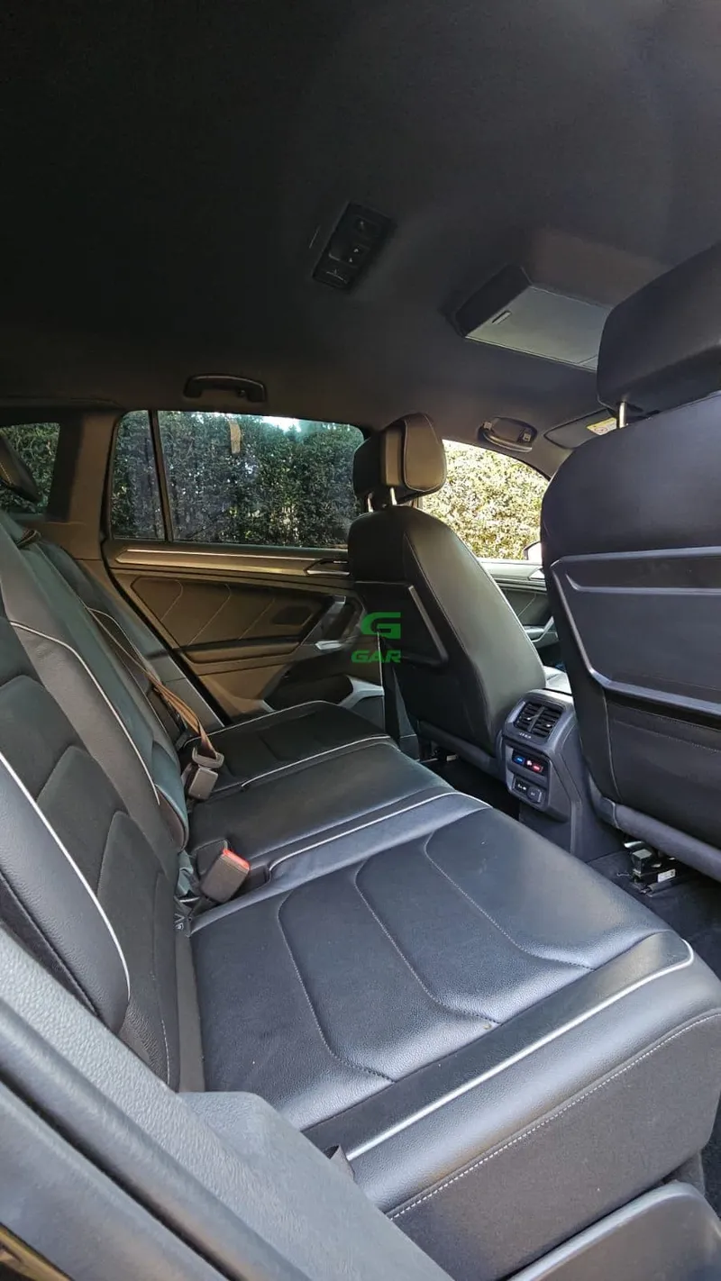 2019 Volkswagen Tiguan R-LINE 2L Diesel SUV, photo 6