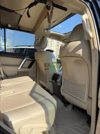 2023 Toyota Prado TX-L 70th Anniversary Black Edition Petrol SUV, photo 5