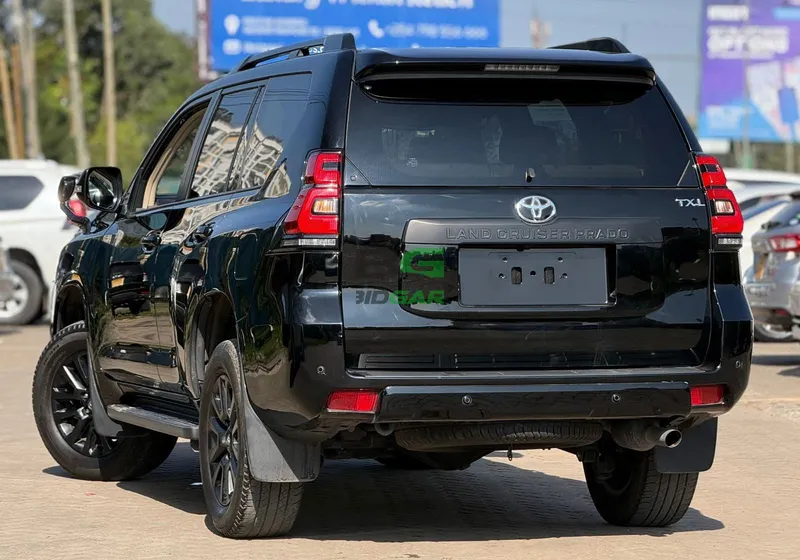 2023 Toyota Prado TX-L 70th Anniversary Black Edition Petrol SUV, photo 3