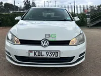 2015 Volkswagen Golf 1.4L Petrol Hatchback, photo 2