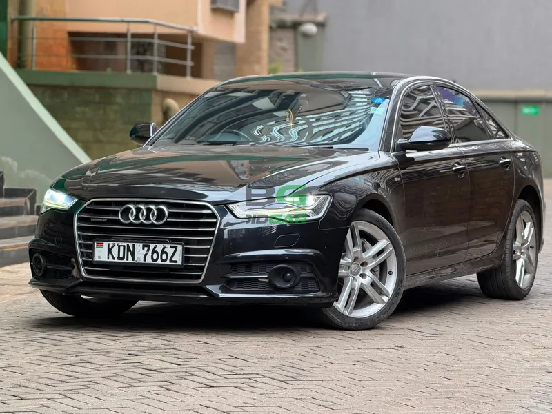 2016 Audi A5 TFSI QUATTRO 2L Petrol Sedan, photo 2
