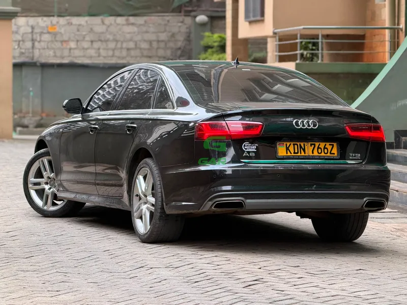2016 Audi A5 TFSI QUATTRO 2L Petrol Sedan, photo 4