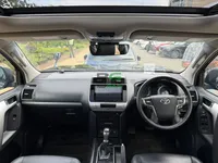 2021 Toyota Land Cruiser Petrol SUV, photo 6