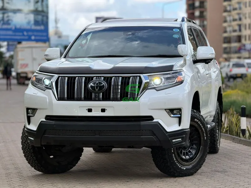 2022 Toyota Land Cruiser Prado TX-L Petrol SUV, photo 2
