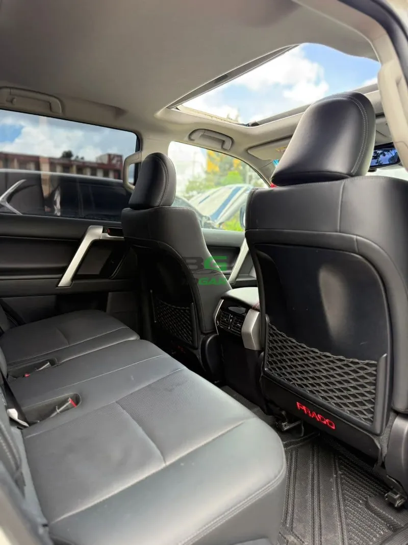 2022 Toyota Land Cruiser Prado TX-L Petrol SUV, photo 7