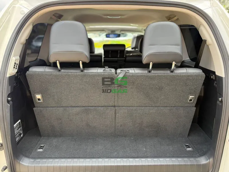 2022 Toyota Land Cruiser Prado TX-L Petrol SUV, photo 8