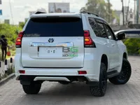 2023 Toyota Land Cruiser Prado Petrol SUV, photo 4