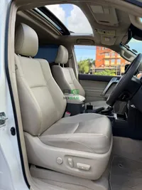 2023 Toyota Land Cruiser Prado Petrol SUV, photo 6