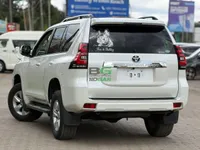 2020 Toyota Land Cruiser Prado Petrol SUV, photo 4