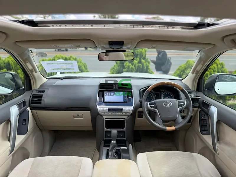 2020 Toyota Land Cruiser Prado Petrol SUV, photo 8