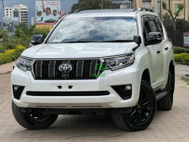 2022 Toyota Land Cruiser Prado TX-L TRD Petrol SUV, photo 3