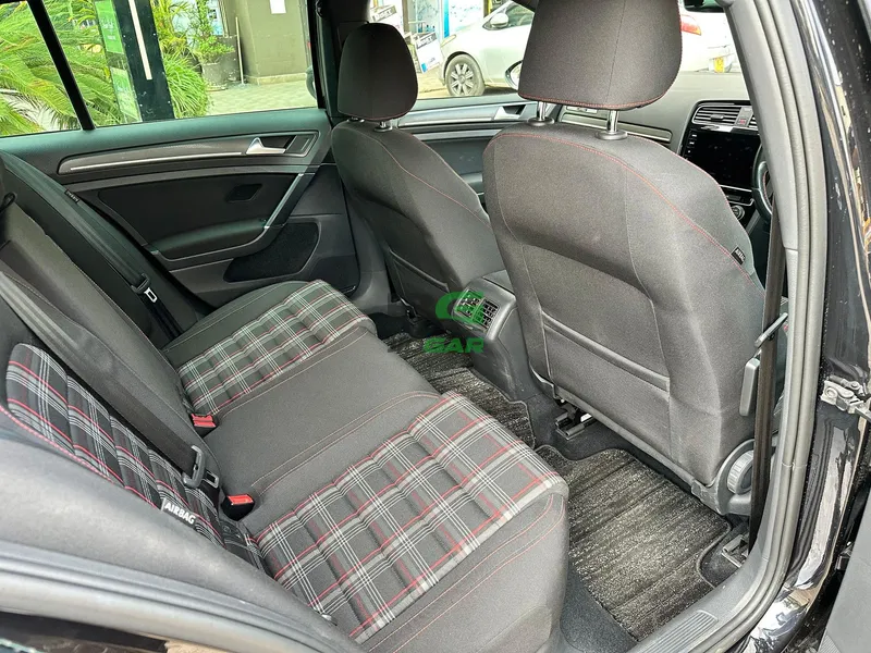 2018 Volkswagen Golf GTI MK7.5 2L Petrol Hatchback, photo 7