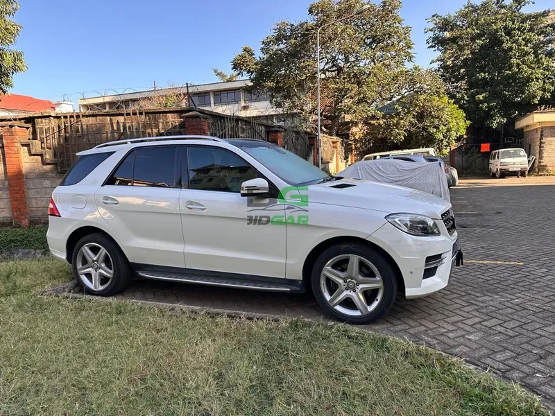 2015 Mercedes-Benz ML350d 3L Diesel SUV, photo 4