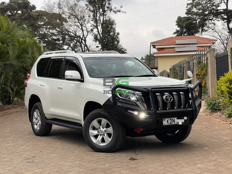 2016 Toyota Land Cruiser TX