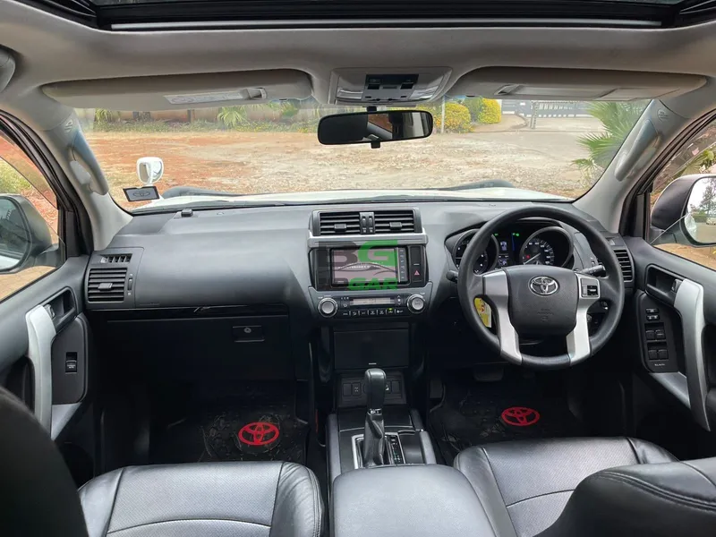 2016 Toyota Land Cruiser TX 2.8L Diesel SUV, photo 14