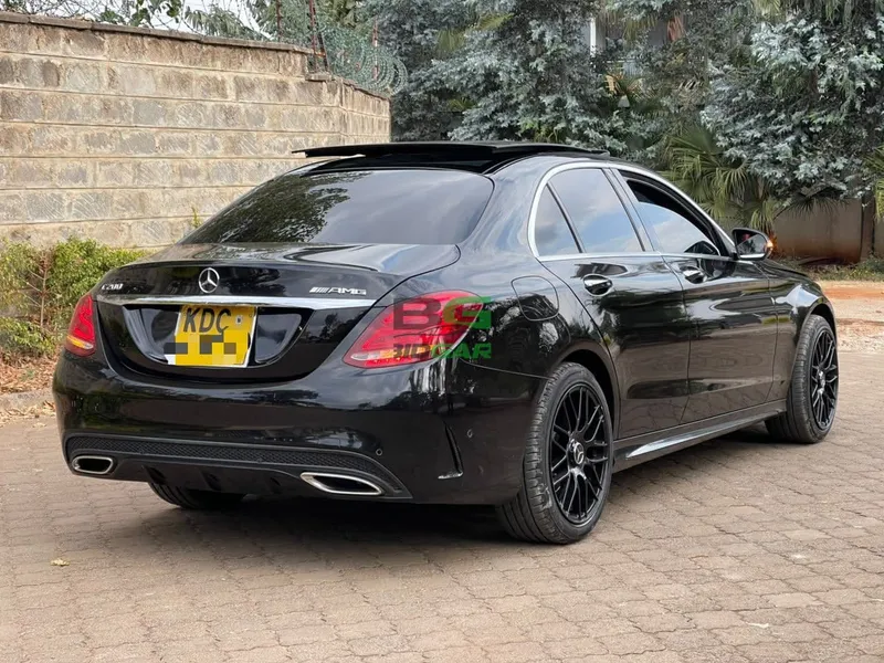 2016 Mercedes-Benz C200 AMG LINE W205 2L Petrol Sedan, photo 5