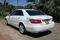 2012 Mercedes-Benz E250 W212 1.8L Diesel Sedan, photo 4
