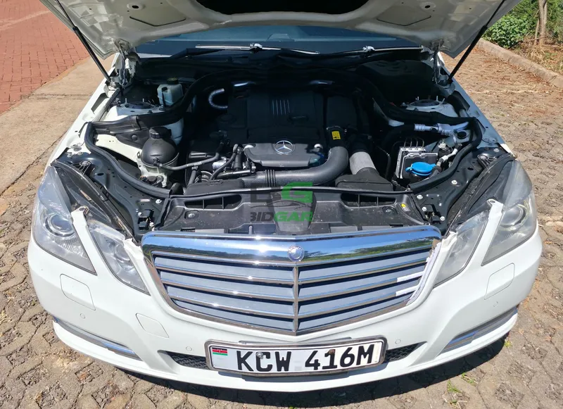 2012 Mercedes-Benz E250 W212 1.8L Diesel Sedan, photo 5