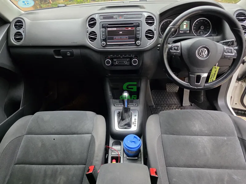 2012 Volkswagen Tiguan 2L Petrol SUV, photo 8