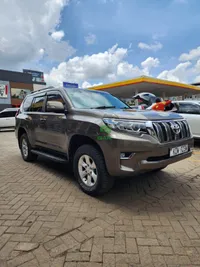 2013 Toyota Land Cruiser Prado 2.8L Diesel SUV, main photo