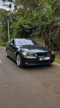 2005 BMW 320i 2L Petrol Sedan, main photo