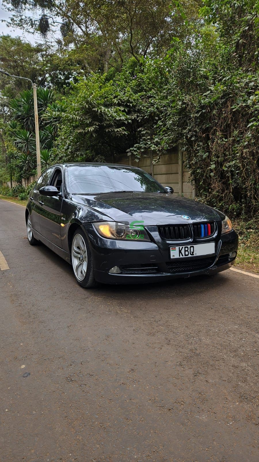 2005 BMW 320i