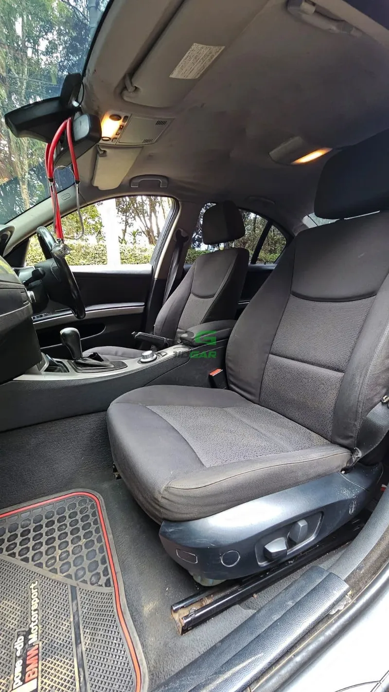 2005 BMW 320i 2L Petrol Sedan, photo 8