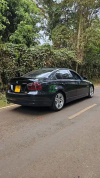 2005 BMW 320i 2L Petrol Sedan, photo 4