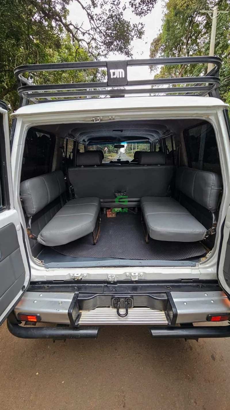 2009 Toyota Land Cruiser 76 Series 4.2L Diesel SUV, photo 8