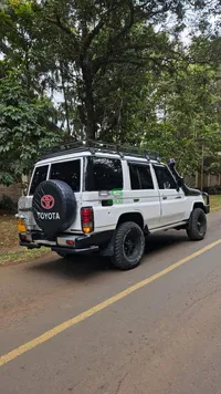 2009 Toyota Land Cruiser 76 Series 4.2L Diesel SUV, photo 4