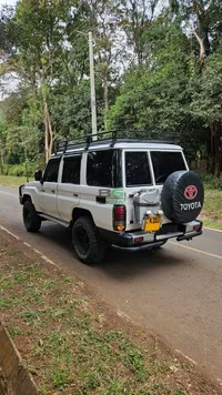 2009 Toyota Land Cruiser 76 Series 4.2L Diesel SUV, photo 3