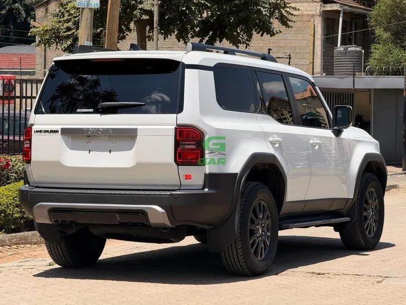 2024 Toyota Land Cruiser Prado 250 First Edition 2.8L Diesel SUV, photo 3