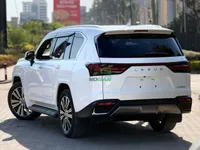 2022 Lexus LX600 3.5L Petrol SUV, photo 3