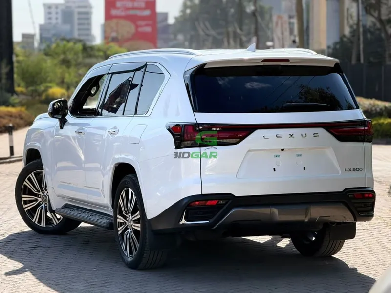 2022 Lexus LX600 3.5L Petrol SUV, photo 3
