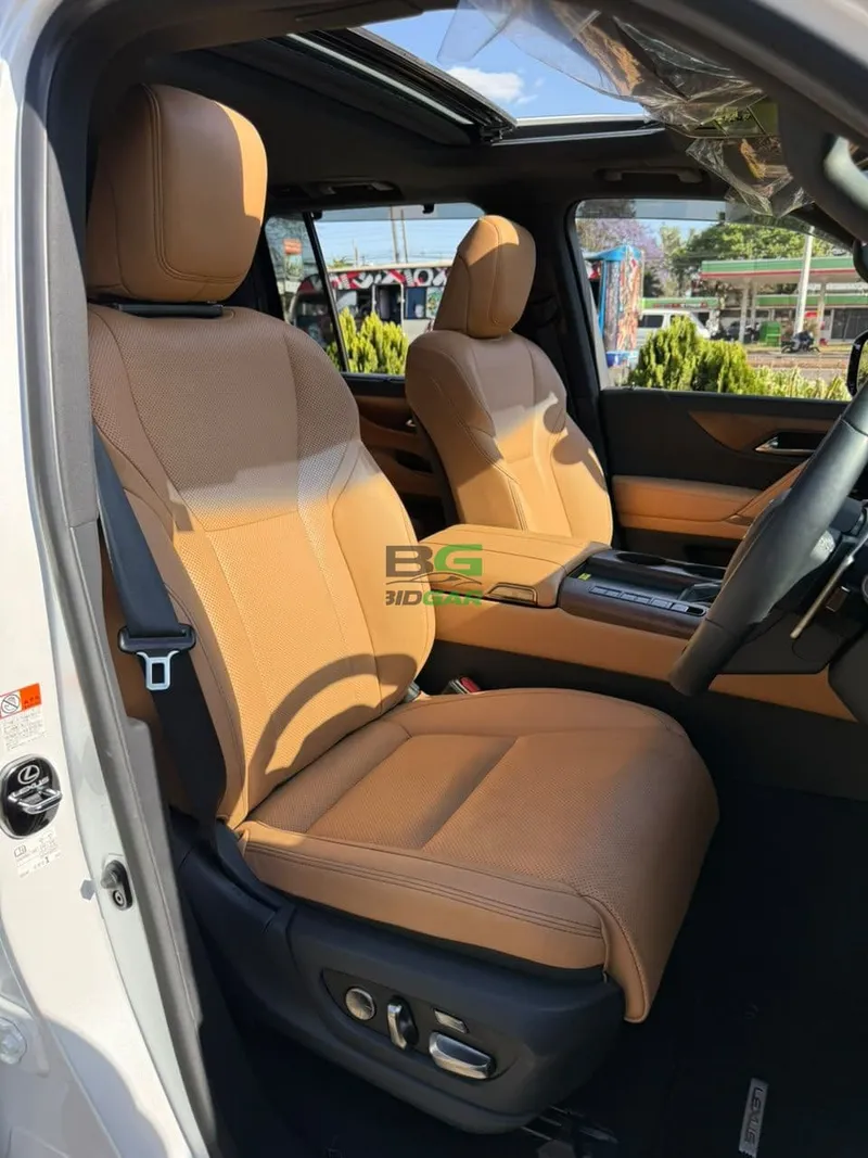 2022 Lexus LX600 3.5L Petrol SUV, photo 8